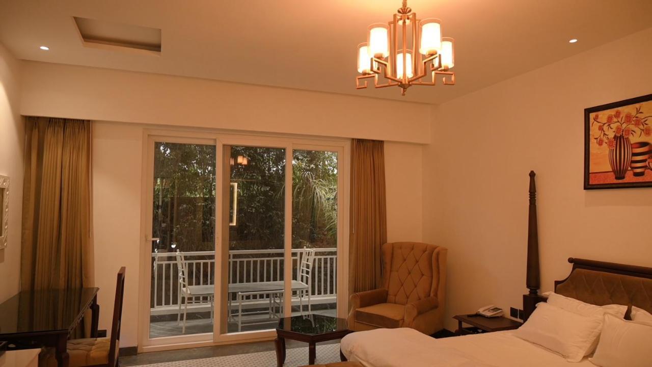 Kamal Resorts - The Luxury Of Being Yourself 卢迪亚纳 外观 照片