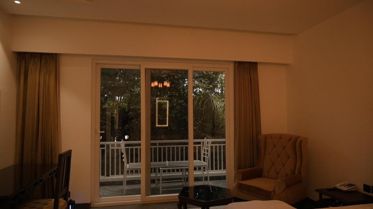 Kamal Resorts - The Luxury Of Being Yourself 卢迪亚纳 外观 照片