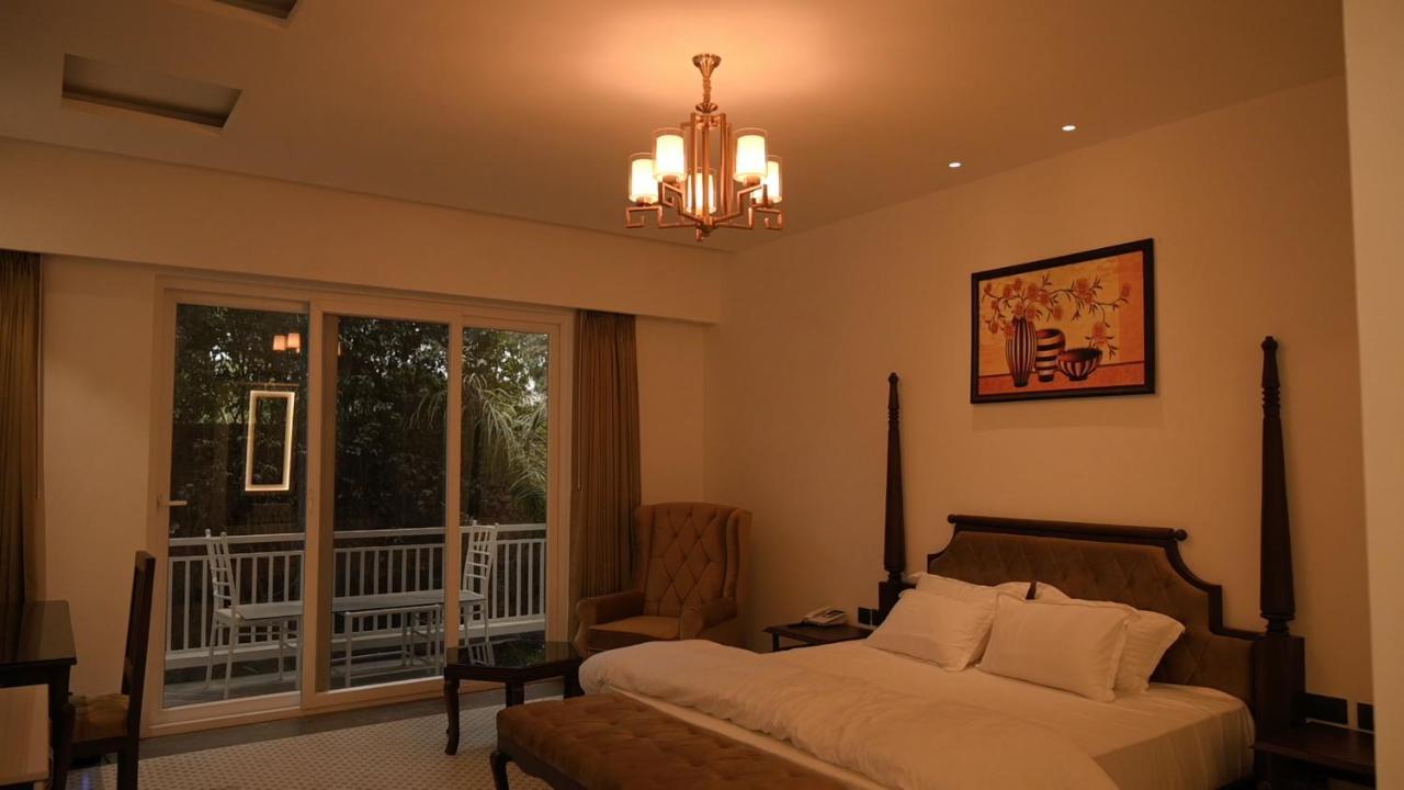 Kamal Resorts - The Luxury Of Being Yourself 卢迪亚纳 外观 照片