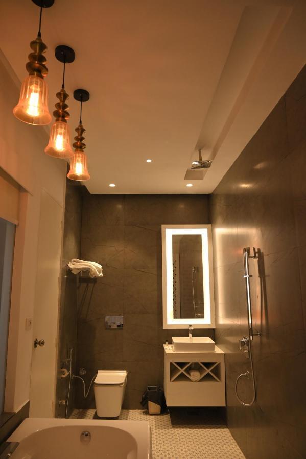 Kamal Resorts - The Luxury Of Being Yourself 卢迪亚纳 外观 照片